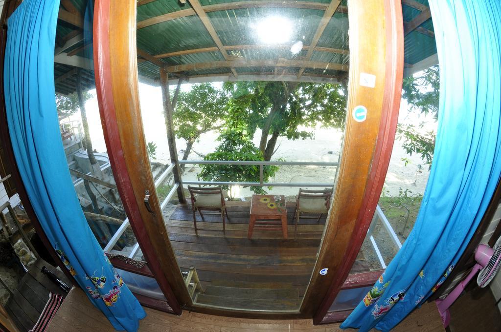 Tohko Beach Resort Ko Phi Phi Exterior foto