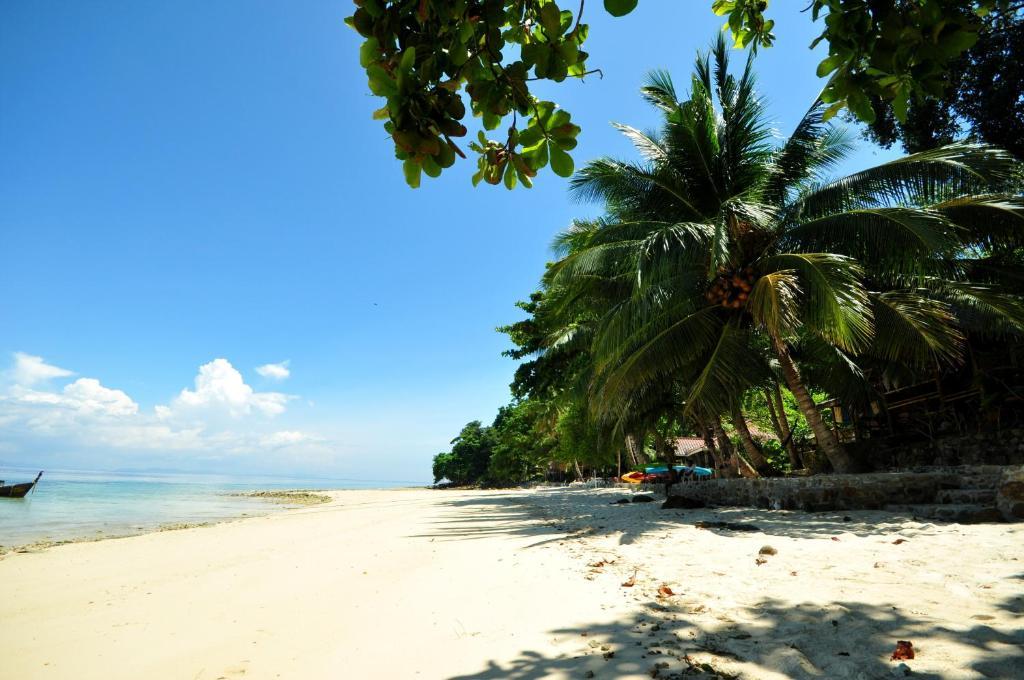 Tohko Beach Resort Ko Phi Phi Exterior foto