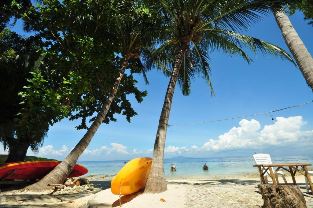 Tohko Beach Resort Ko Phi Phi Exterior foto